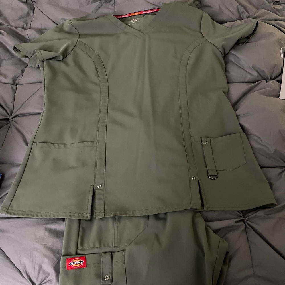 Womens scrub set